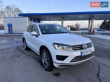 Авто Volkswagen Touareg 2015 № 8645618