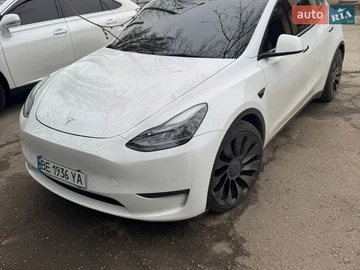 Авто Tesla Model Y 2022 № 8645620