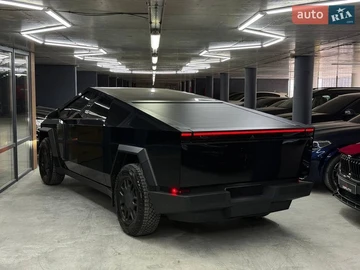 Авто Tesla Cybertruck 2024 № 8645632