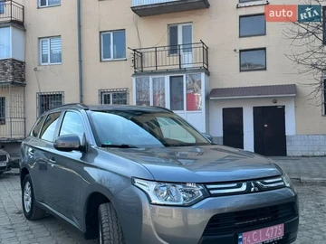 Авто Mitsubishi Outlander 2013 № 8645820
