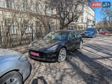 Авто Tesla Model 3 2019 № 8645848