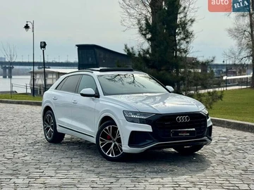 Авто Audi Q8 2023 № 8645885
