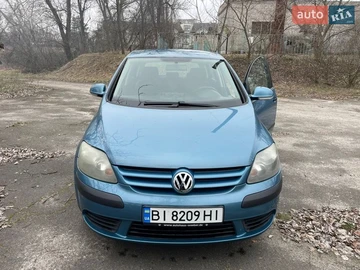 Авто Volkswagen Golf 2005 № 8646061