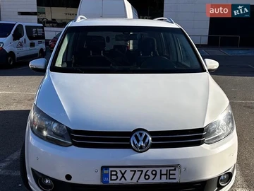Авто Volkswagen Touran 2013 № 8646109