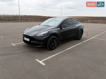 Авто Tesla Model Y 2023 № 8646154