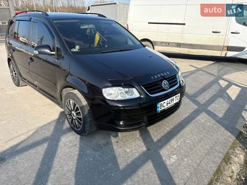 Авто Volkswagen Touran 2005 № 8646376