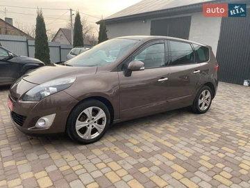 Авто Renault Grand Scenic 2010 № 8646379