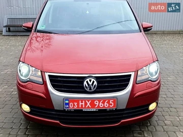 Авто Volkswagen Touran 2009 № 8646426