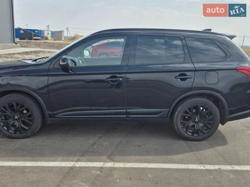 Авто Mitsubishi Outlander 2018 № 8646706