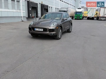 Авто Porsche Cayenne 2015 № 8646890