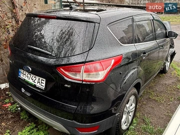 Авто Ford Escape 2015 № 8646985