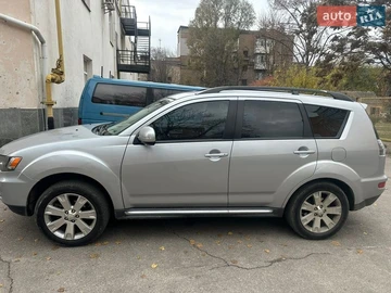 Авто Mitsubishi Outlander 2011 № 8647292