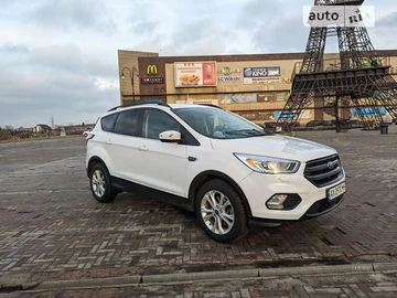 Авто Ford Escape 2016 № 8647314