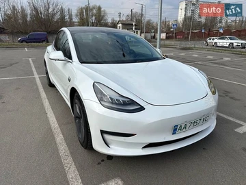 Авто Tesla Model 3 2019 № 8647397