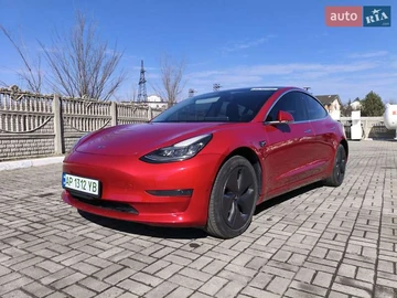 Авто Tesla Model 3 2019 № 8647402