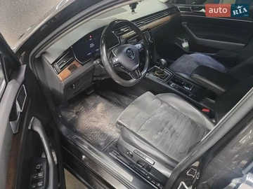 Авто Volkswagen Passat 2017 № 8647422