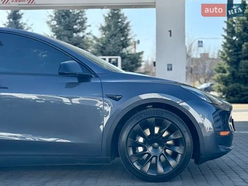 Авто Tesla Model Y 2021 № 8647586