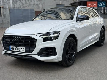 Авто Audi Q8 2020 № 8647656