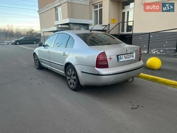 Авто Skoda Superb 2002 № 8647694