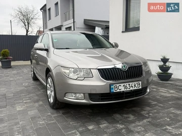 Авто Skoda Superb 2009 № 8648028