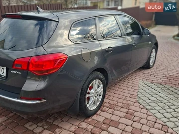 Авто Opel Astra 2013 № 8648041