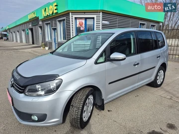 Авто Volkswagen Touran 2013 № 8648048