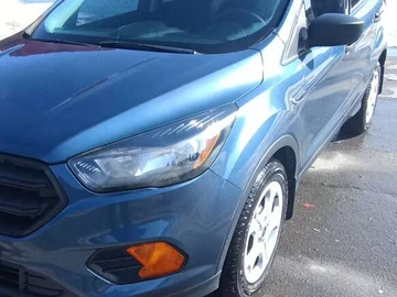 Авто Ford Escape 2018 № 8648265