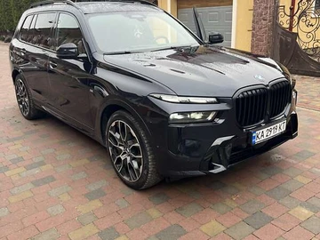 Авто BMW X7 2023 № 8648559