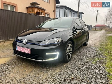 Авто Volkswagen E-Golf 2015 № 8648858