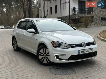 Авто Volkswagen E-Golf 2016 № 8649065
