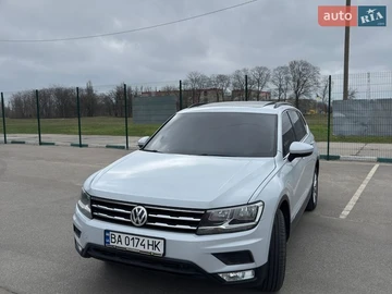 Авто Volkswagen Tiguan 2018 № 8649382