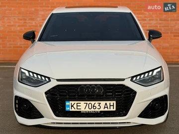 Авто Audi A4 2021 № 8649423