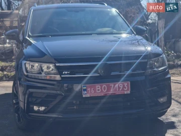Авто Volkswagen Tiguan 2021 № 8649454