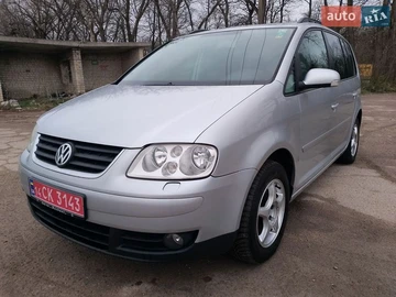 Авто Volkswagen Touran 2005 № 8650357