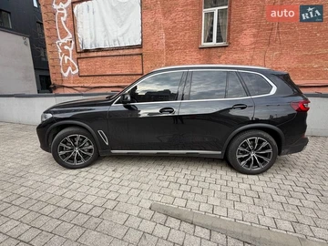 Авто BMW X5 2023 № 8651098