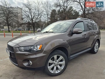Авто Mitsubishi Outlander Xl 2010 № 8651383