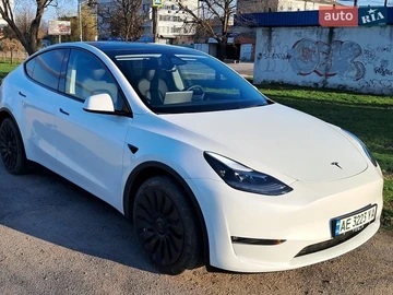 Авто Tesla Model Y 2023 № 8651484