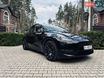 Авто Tesla Model Y 2023 № 8652045