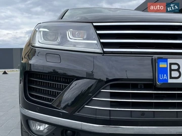 Авто Volkswagen Touareg 2017 № 8652052