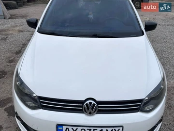 Авто Volkswagen Polo 2013 № 8652320