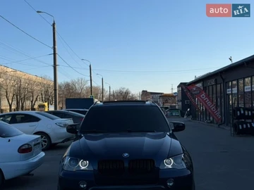 Авто BMW X5 2010 № 8652520