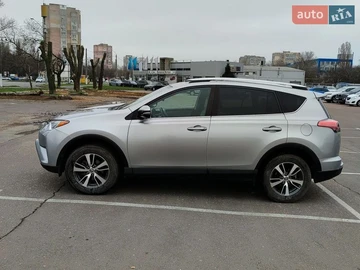 Авто Toyota Rav4 2016 № 8652523