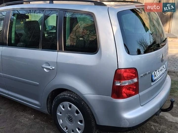 Авто Volkswagen Touran 2005 № 8652793