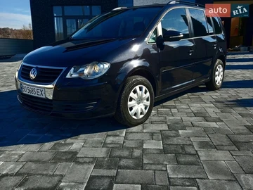 Авто Volkswagen Touran 2010 № 8653013