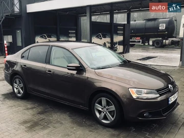 Авто Volkswagen Jetta 2011 № 8653016
