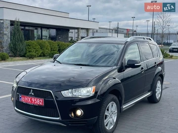 Авто Mitsubishi Outlander Xl 2010 № 8653048