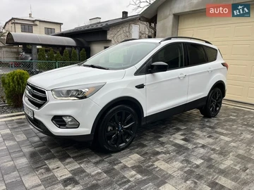 Авто Ford Escape 2019 № 8653220