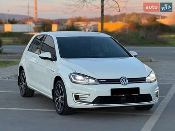 Авто Volkswagen E-Golf 2018 № 8653227