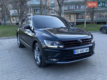 Авто Volkswagen Tiguan 2019 № 8653453