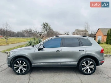 Авто Volkswagen Touareg 2016 № 8653467